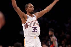 杜兰特迎来十五赛季高光表现，TL球迷沸腾！的简单介绍