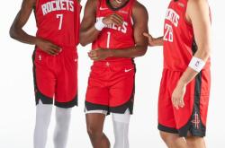  杜兰特在g2比赛中关键助攻,连败引发热议的是谁 